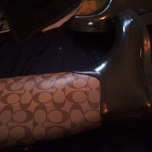 Rainboots